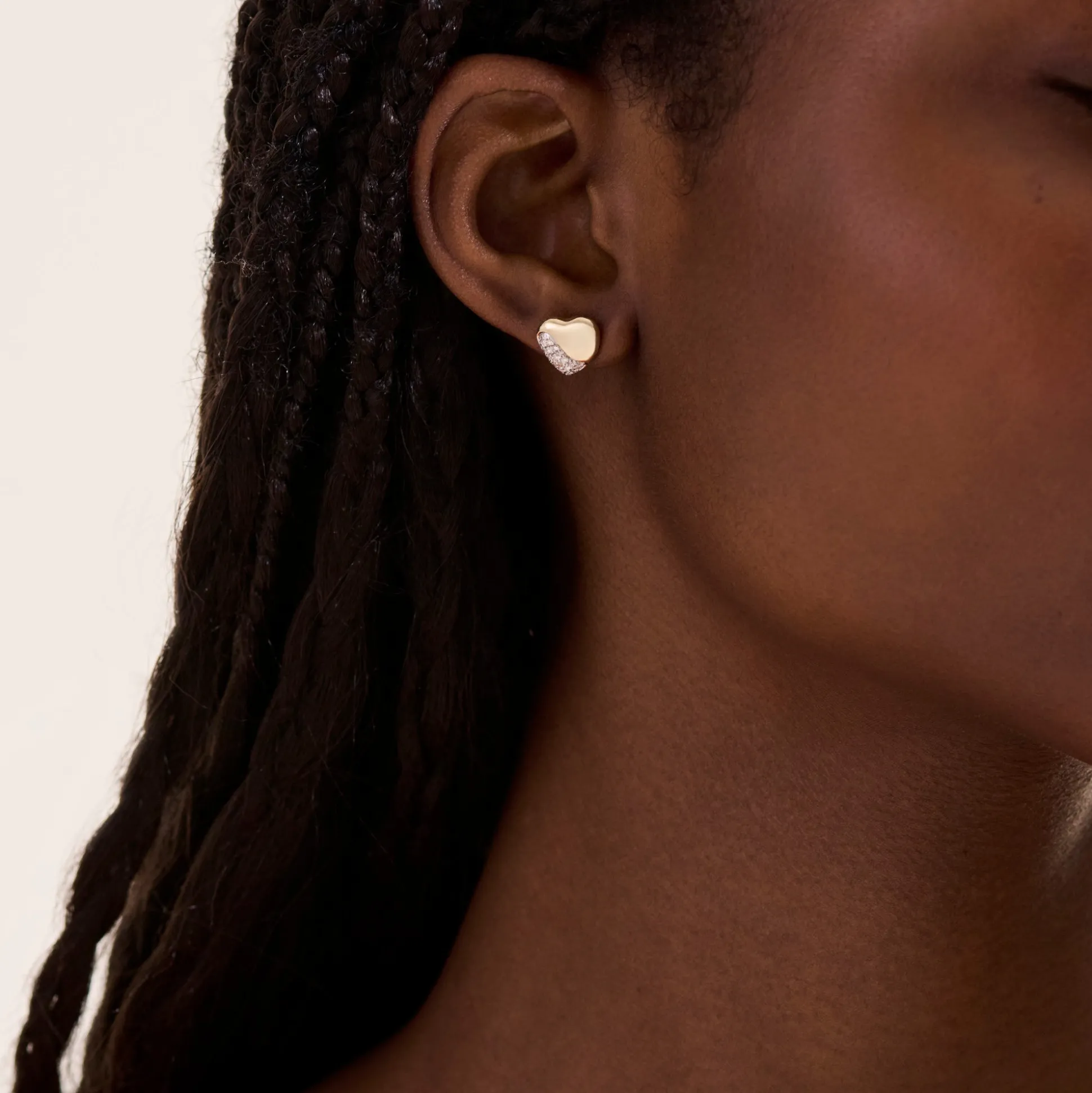 Women John Hardy Studs^Pebble Heart Stud Earring, Gold, Diamonds